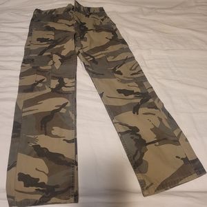 Boys Wrangler camo cargo pants